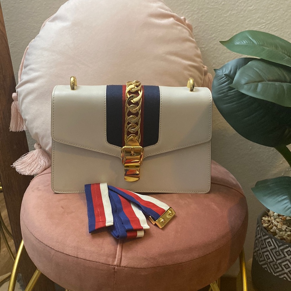 ** SOLD* Gucci Sylvie Shoulder Bag (Small) NOT MINI
-please do not comment.